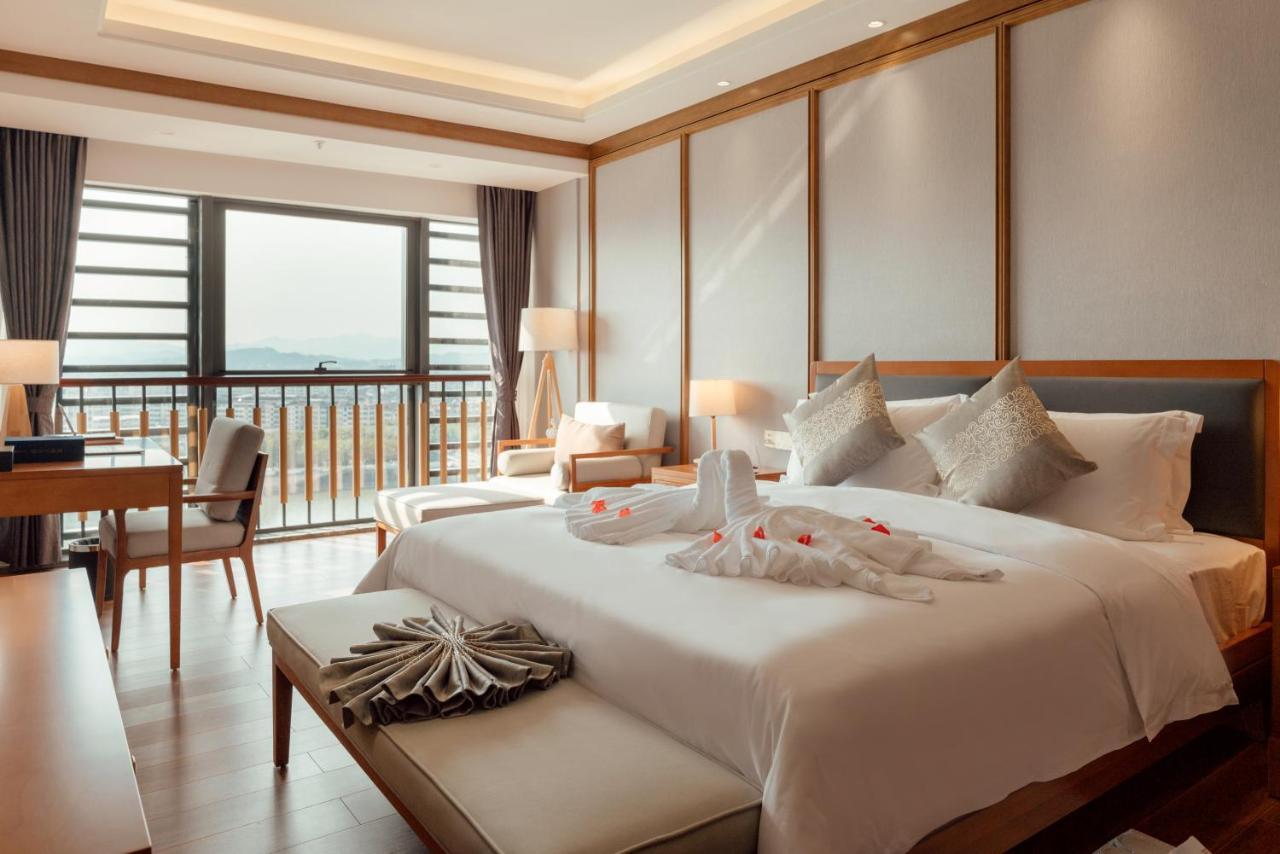 White Swan Guest House Meizhou Meizhou  Bagian luar foto